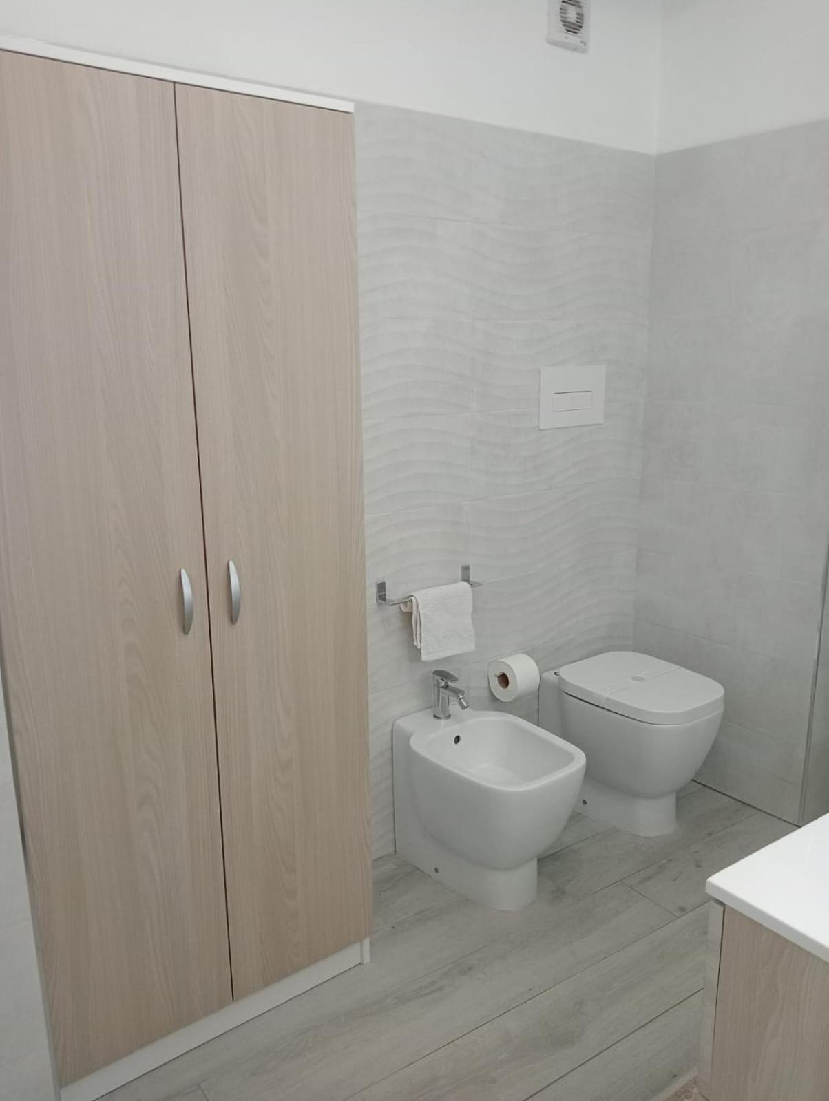 Appartamento Moderno in Centro città Sant'Agata di Militello Exterior foto