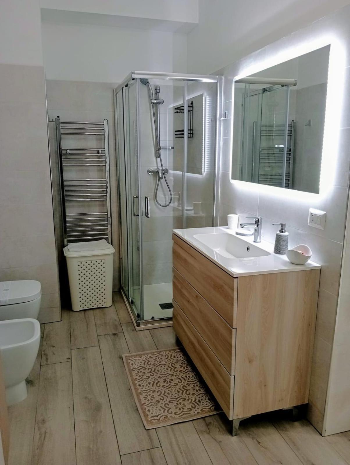 Appartamento Moderno in Centro città Sant'Agata di Militello Exterior foto